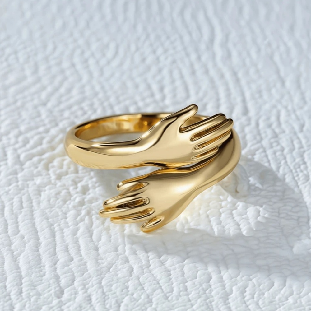 New! Gold Hug Embracing Ring Adjustable (1069) NWOT (One Size)